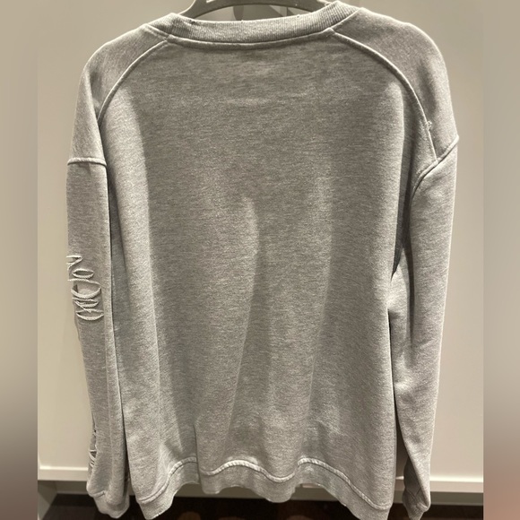 Oversized distressed grey sweatshirt - worn 1 time - Picture 5 of 5